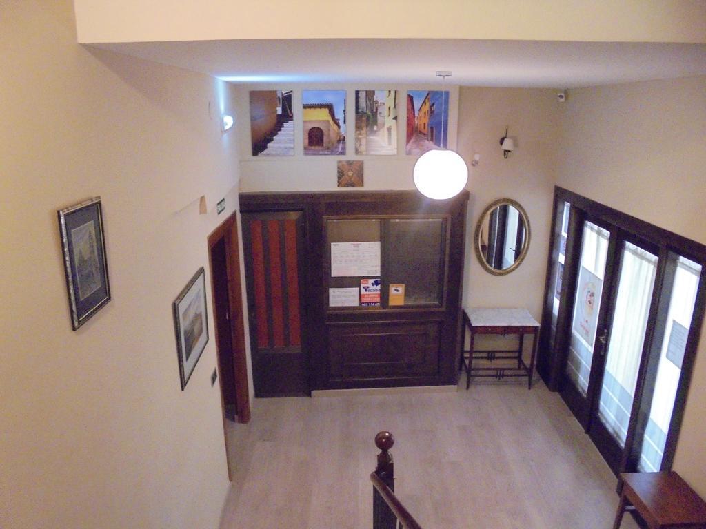 Hostal Palacete De Los Arcedianos Tarazona Luaran gambar