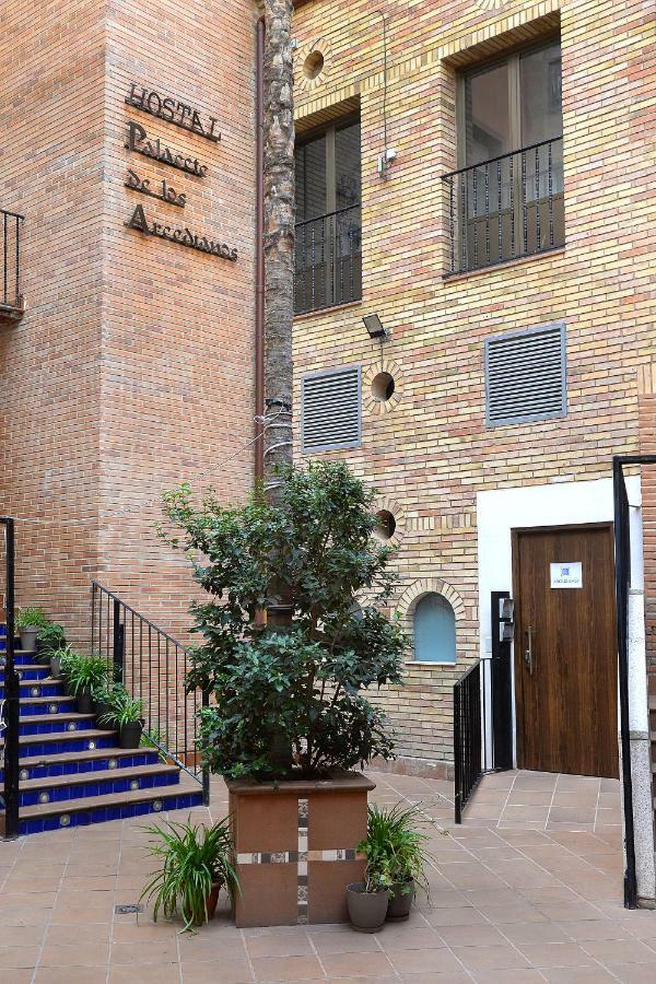 Hostal Palacete De Los Arcedianos Tarazona Luaran gambar