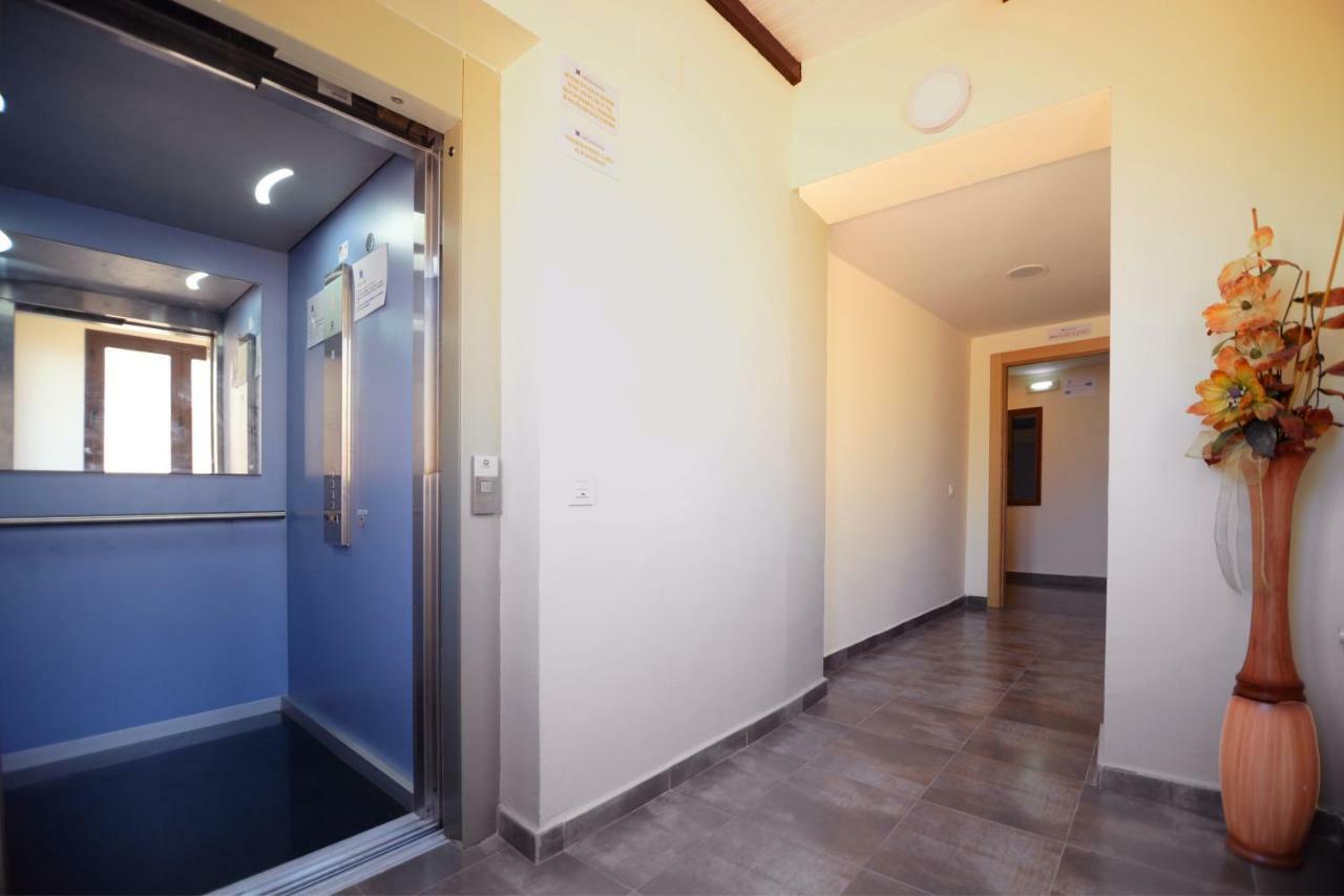 Hostal Palacete De Los Arcedianos Tarazona Luaran gambar