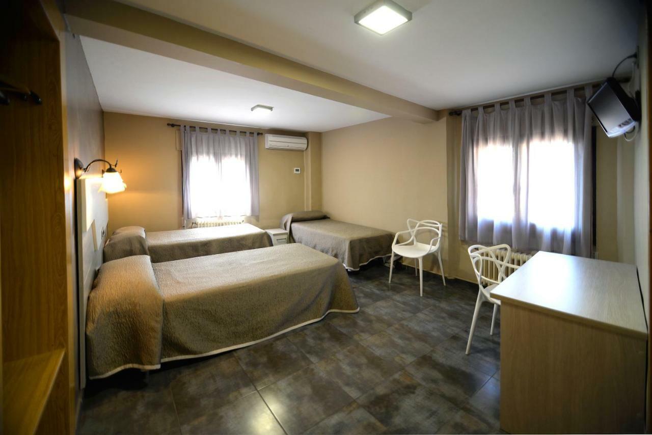 Hostal Palacete De Los Arcedianos Tarazona Luaran gambar